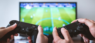 多屏幕实时体育赛事直播画面